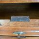 Commode Louis XVI en noyer, 3 tiroirs.