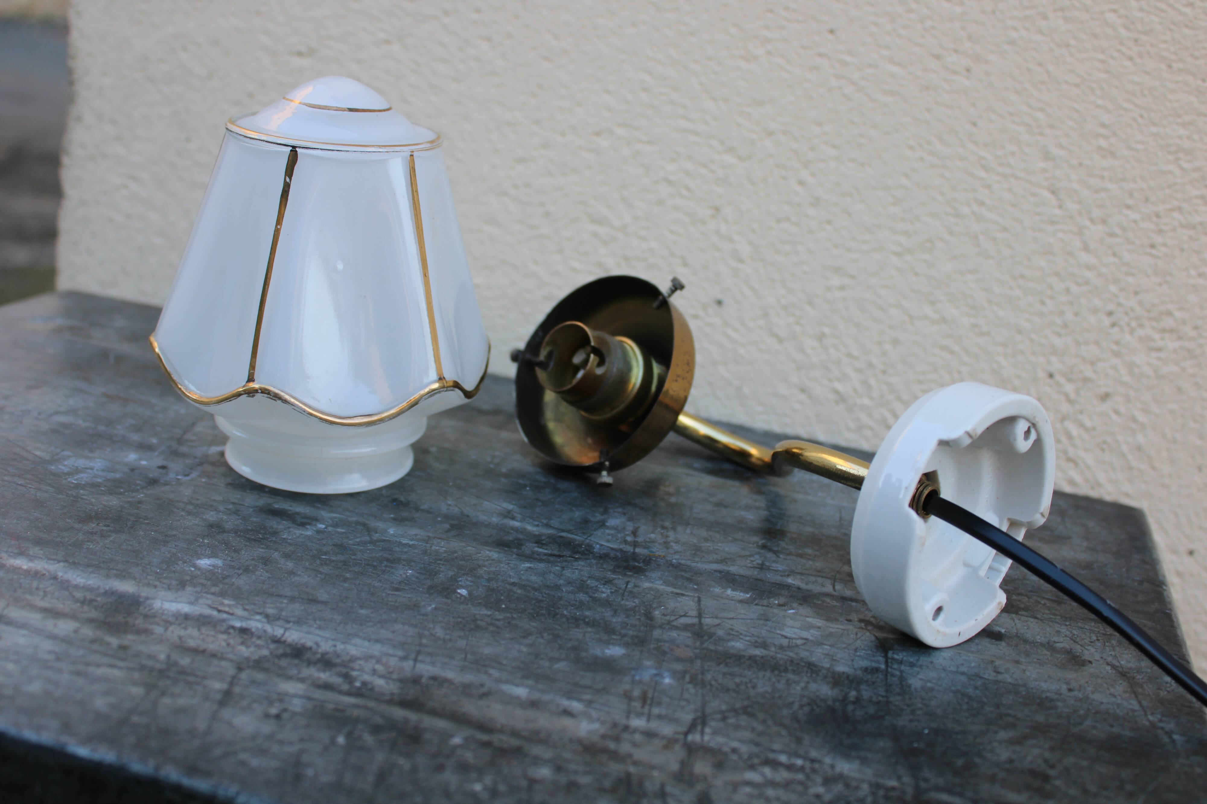 Wall light opaline and brass lantern