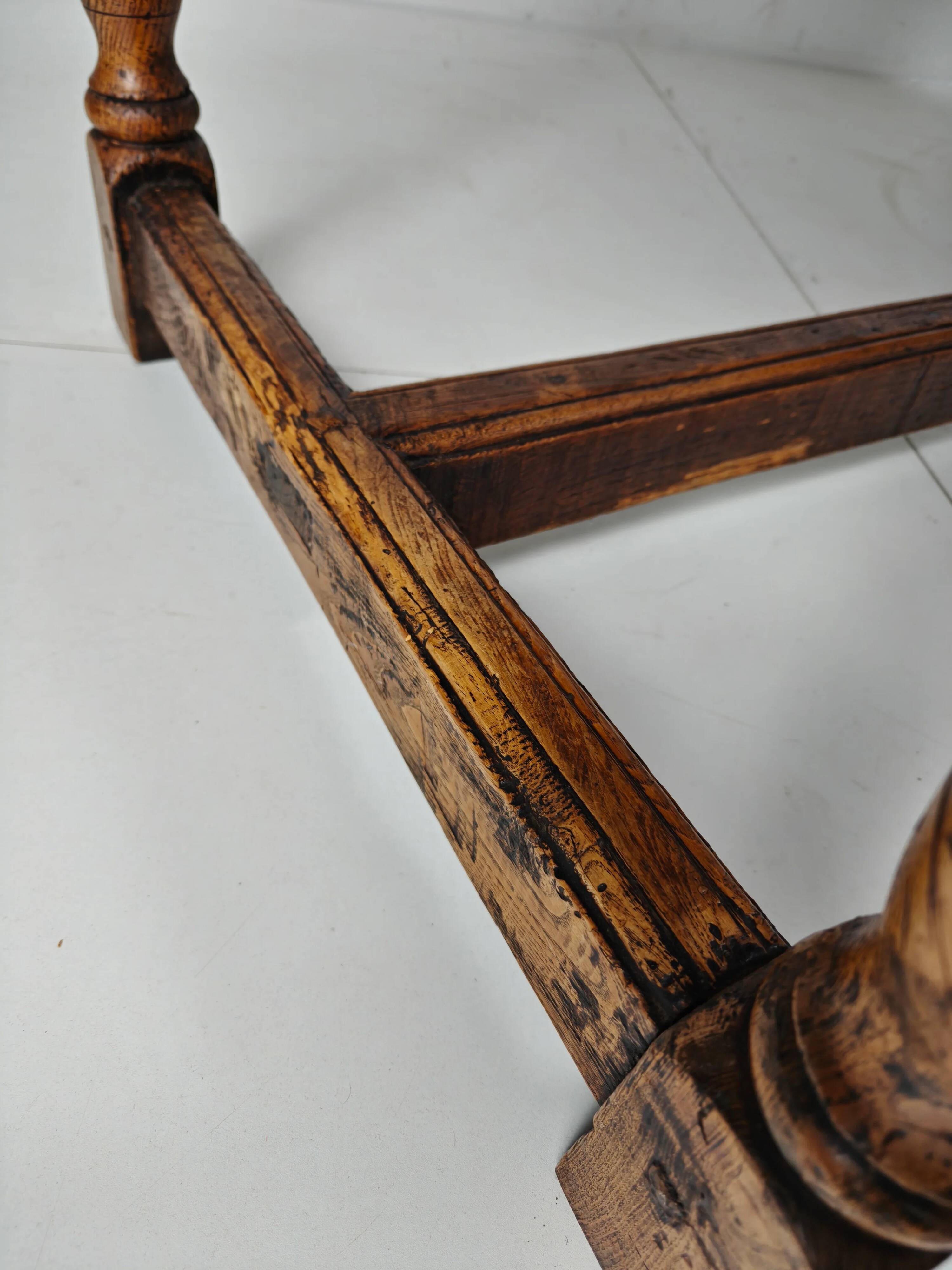 French antique dining table 1800-1830