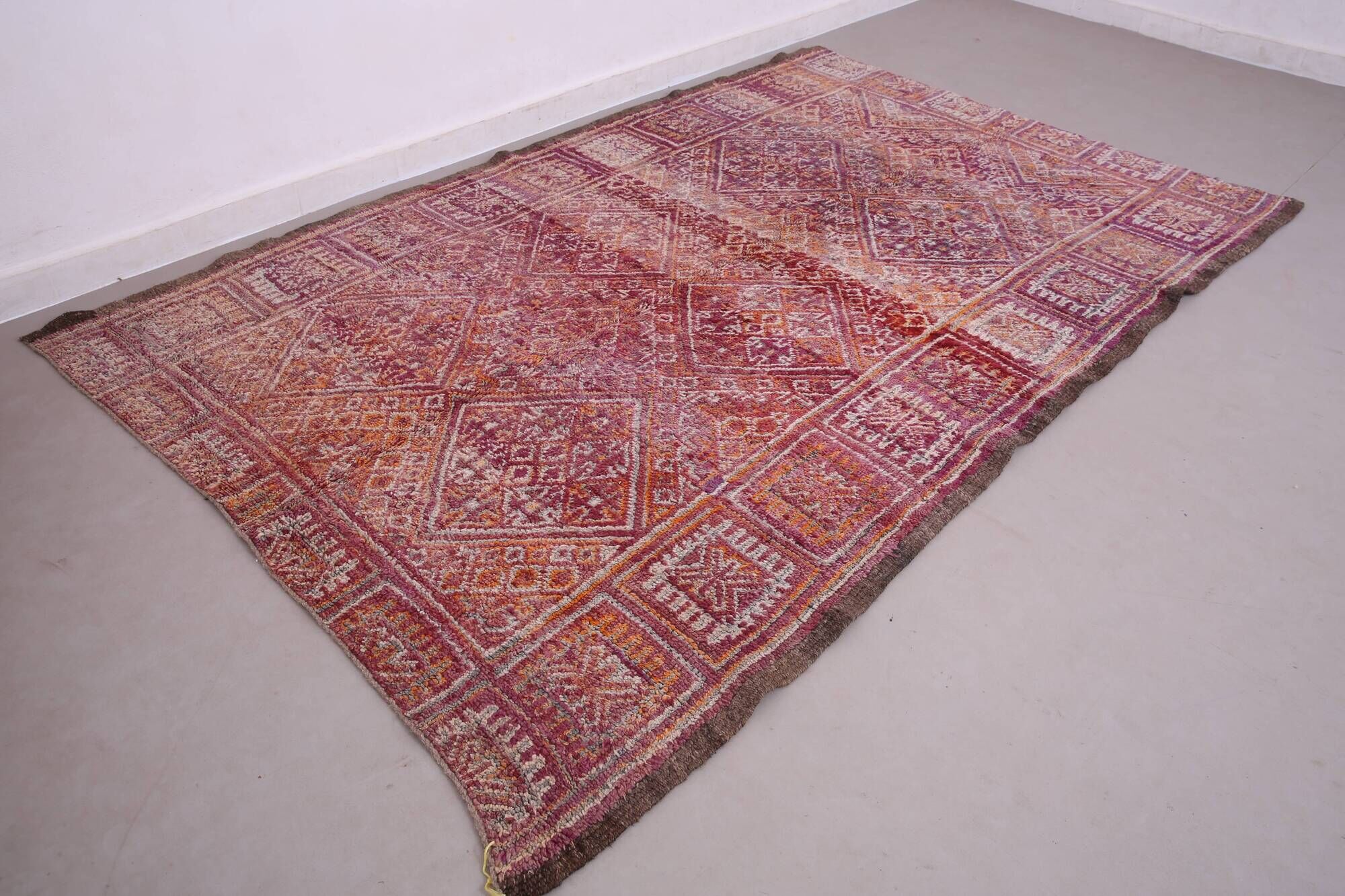 Purple Vintage Moroccan Rug 187 x 296 cm, Berber Handmade Wool Rug Bohemian
