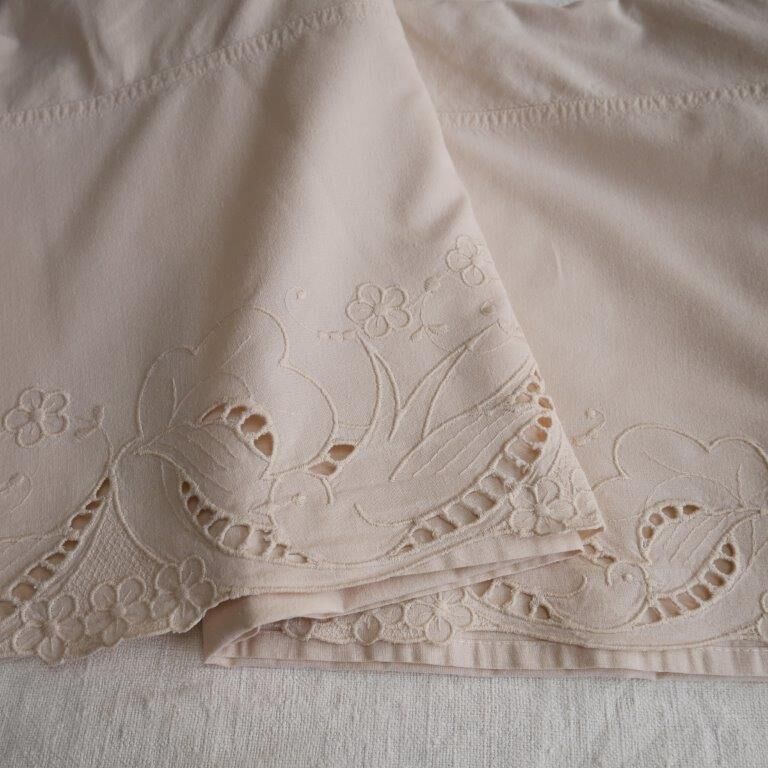 Swallow embroidery sheet, “nude” pink color