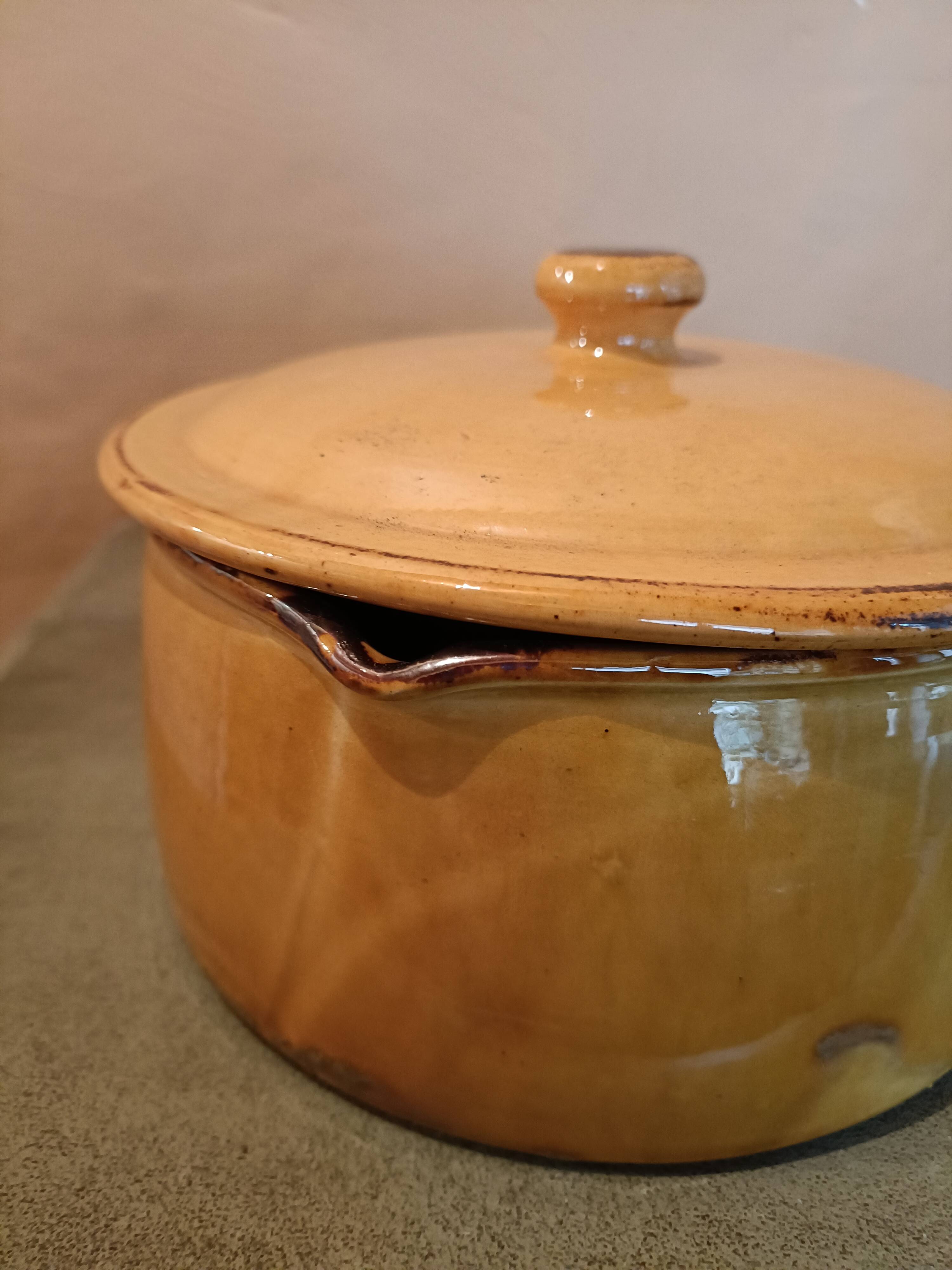 Large covered casserole Vallauris