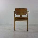 Finnish design arm chair by Ilmari Tapiovaara for Artek