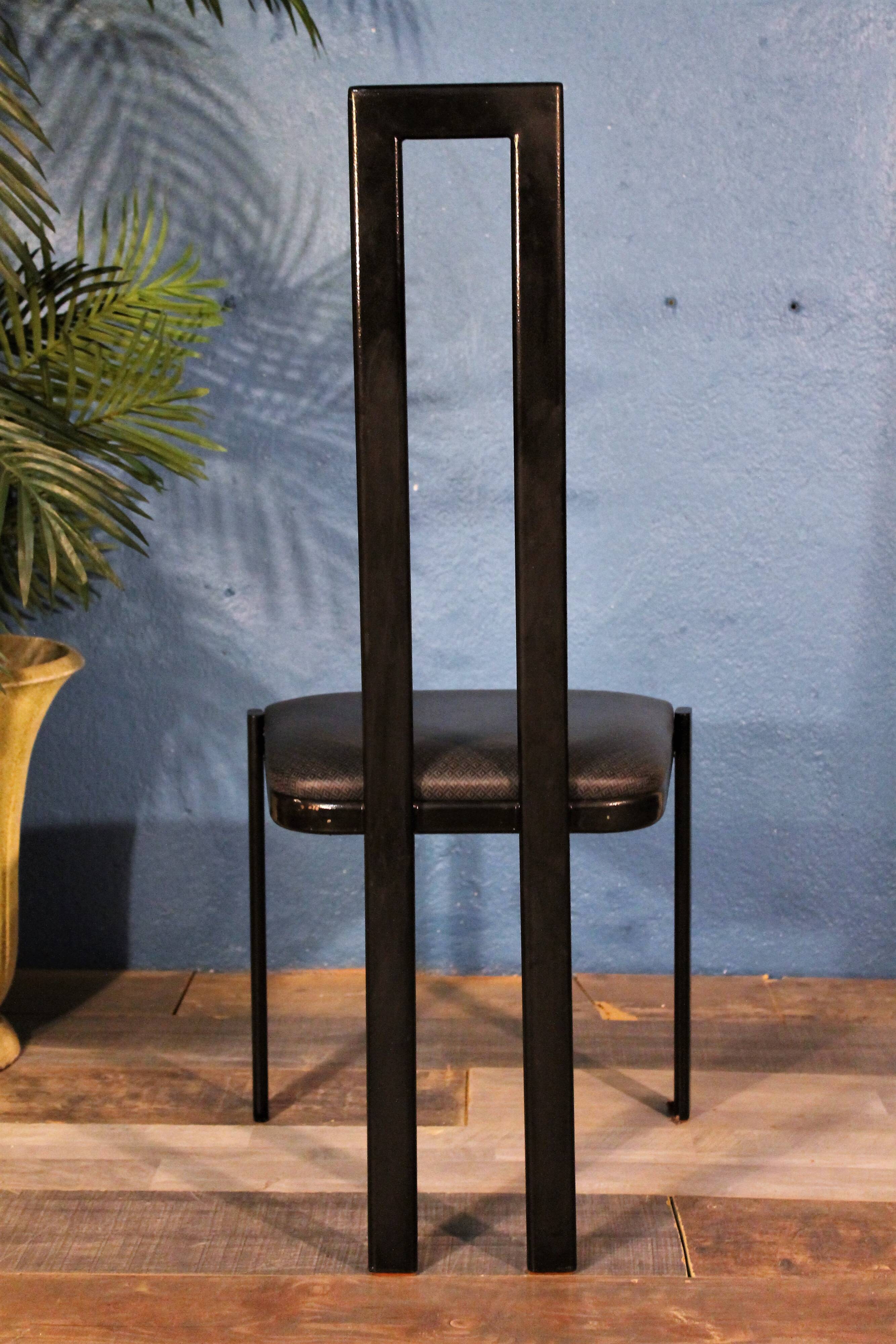 Memphis chairs Italy 1980s