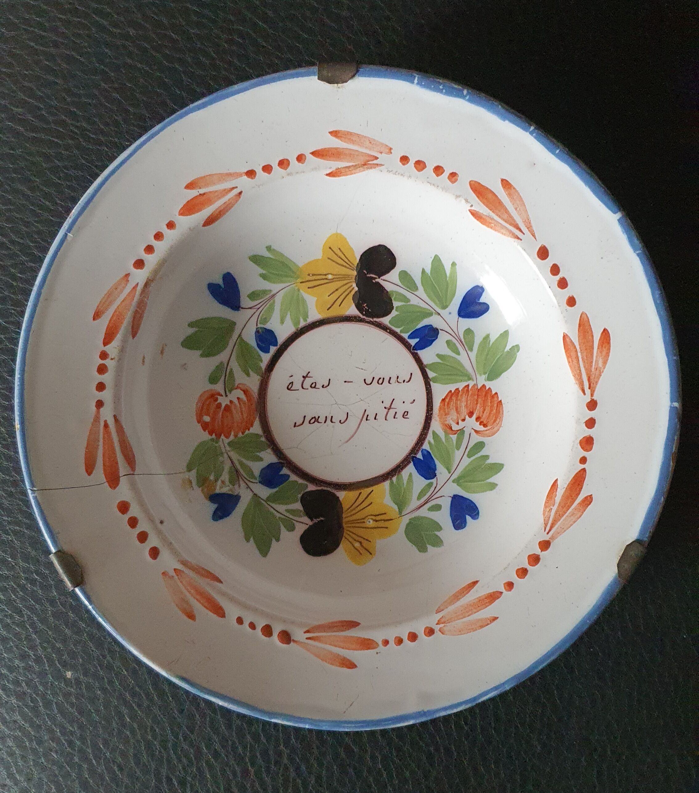 Decorative antique plate