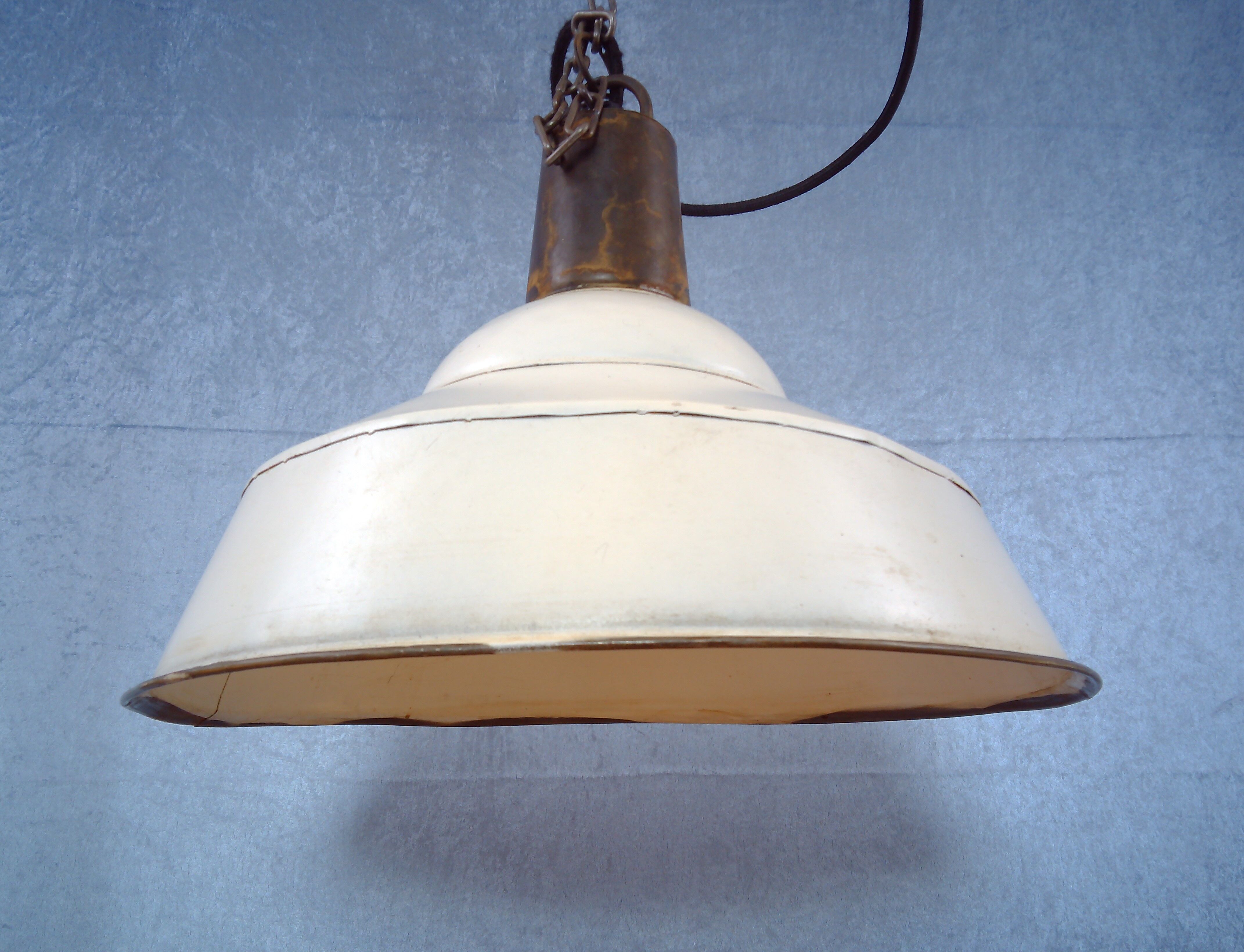 Industrial pendant, white.