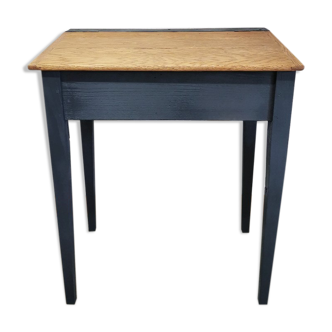Wooden slanted desk