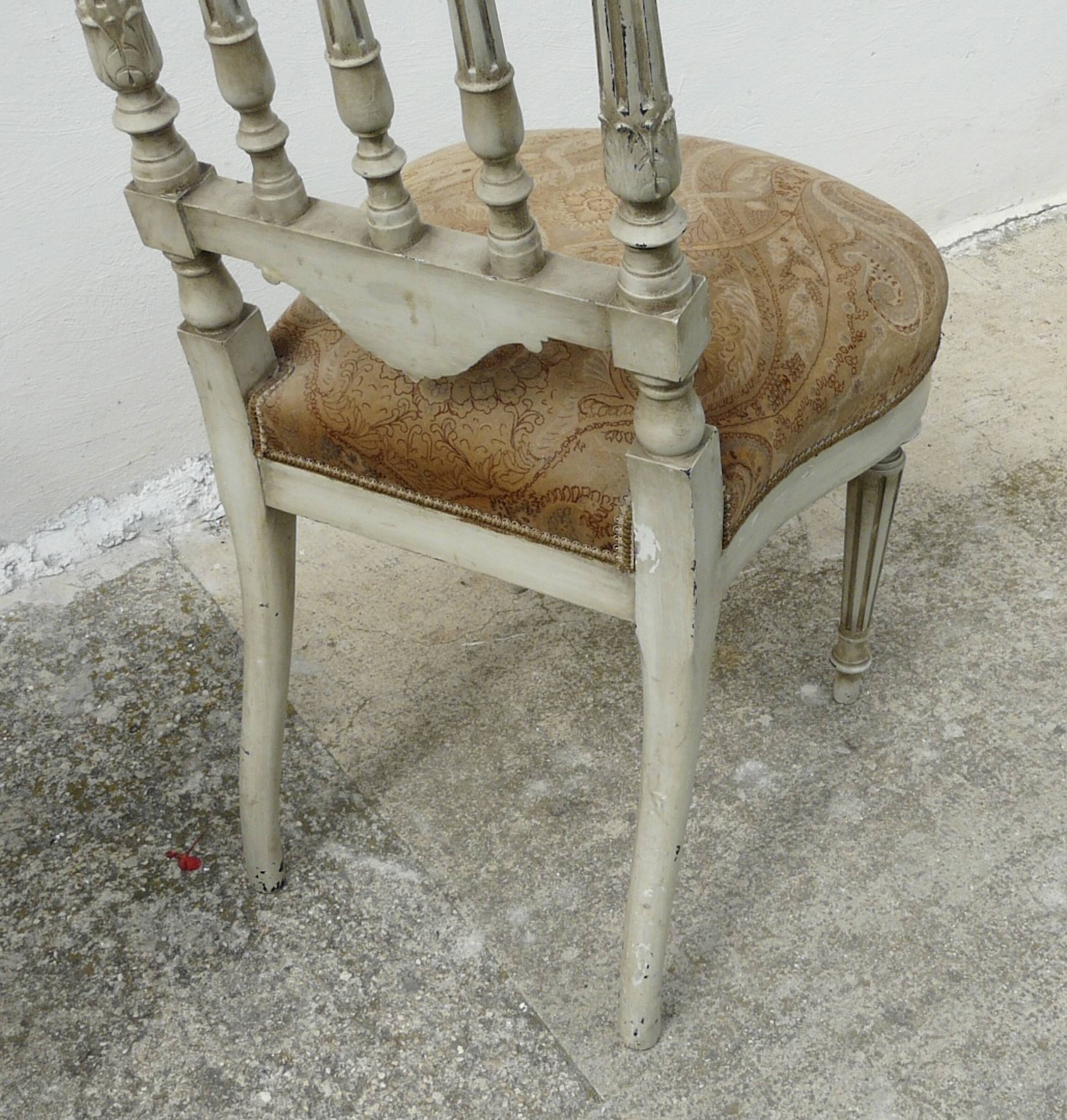 Pair of Italian chairs in lacquered wood and fabric seat