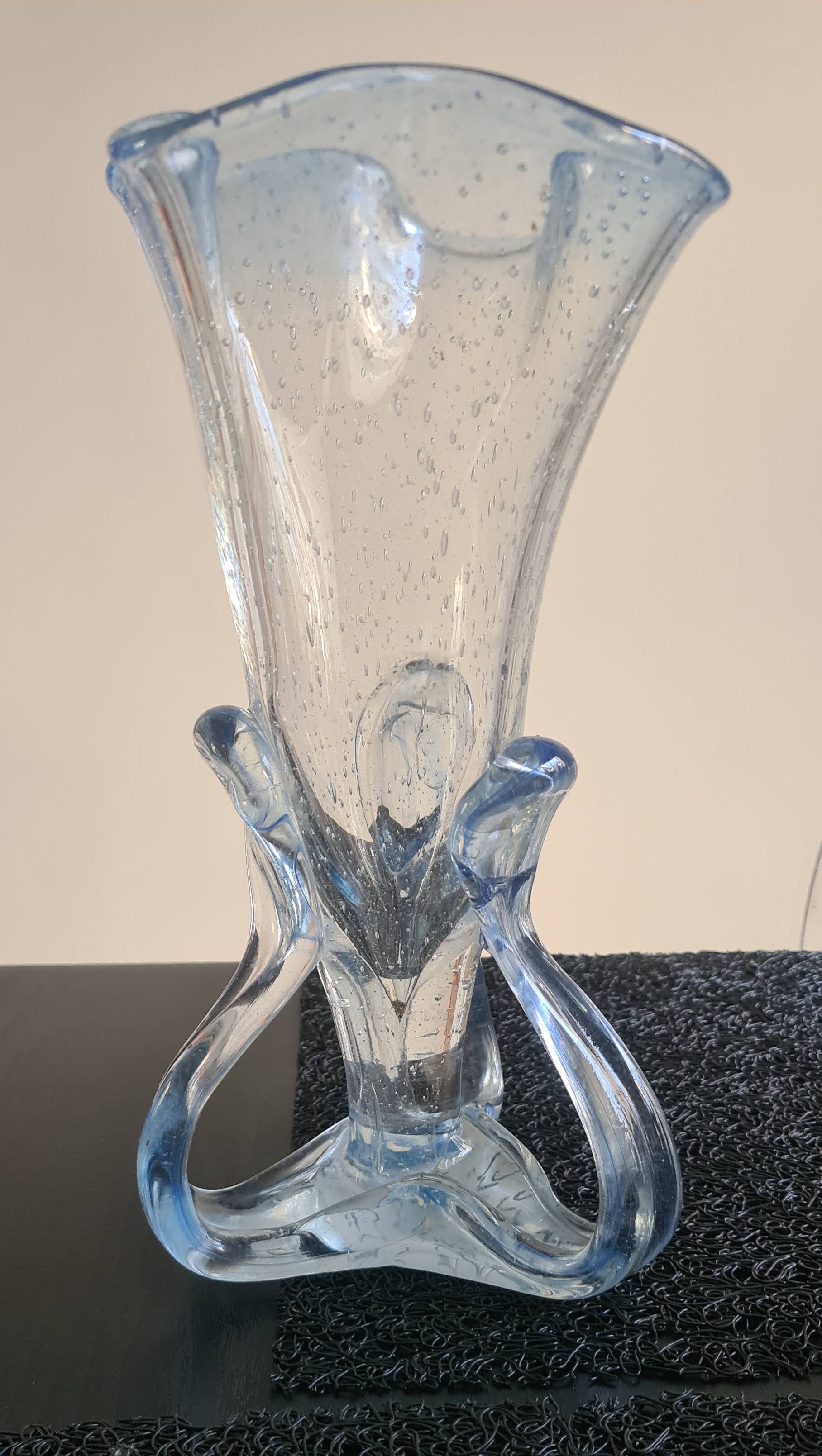 Artist Vase - Farinelli for Biot | Cloud Blue Bubbled Glass