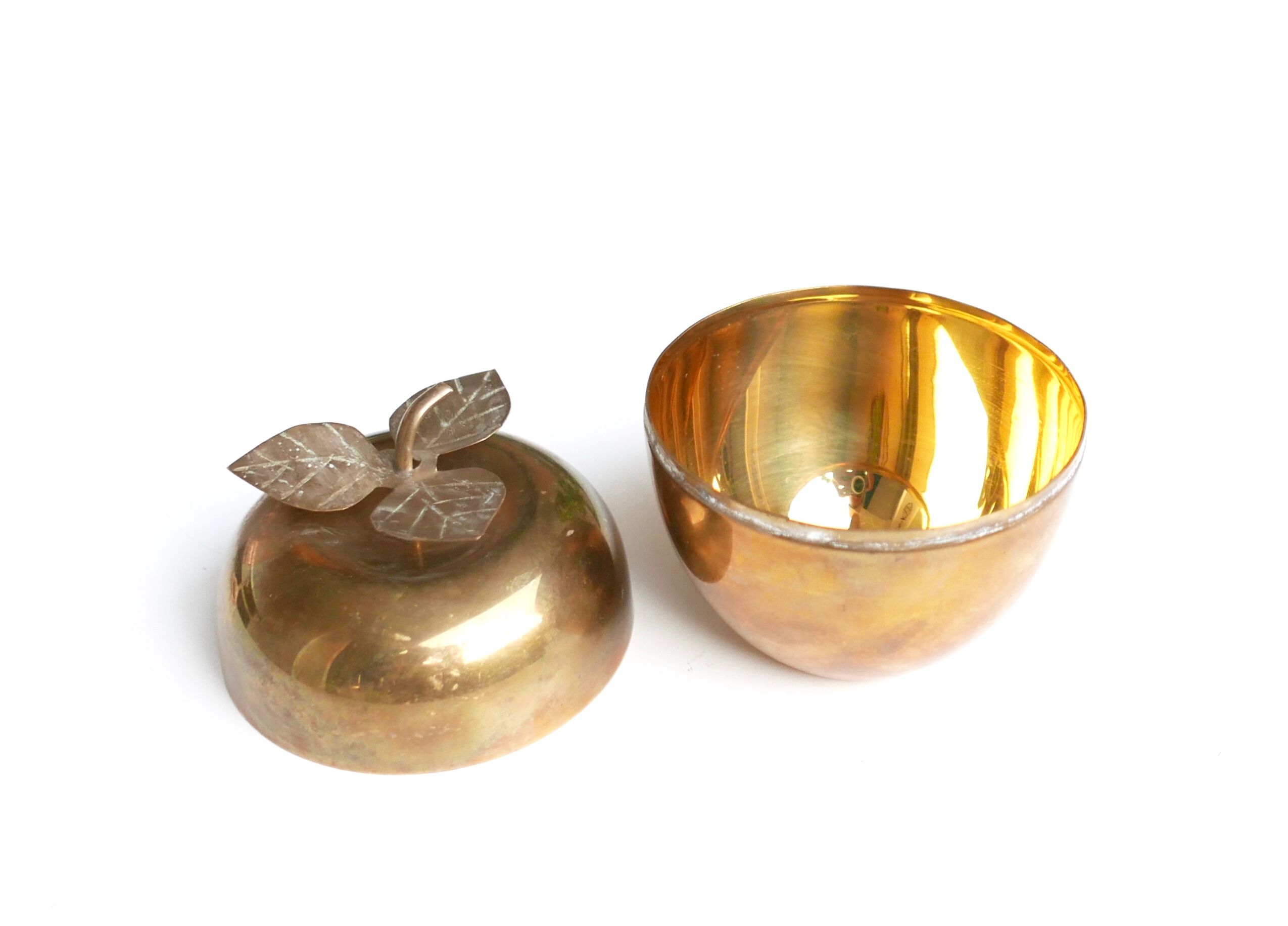 Brass apple-shaped box, 70s