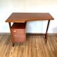 Bureau et chaise en bois