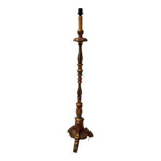 Polychrome carved wooden floor lamp, 20th century.