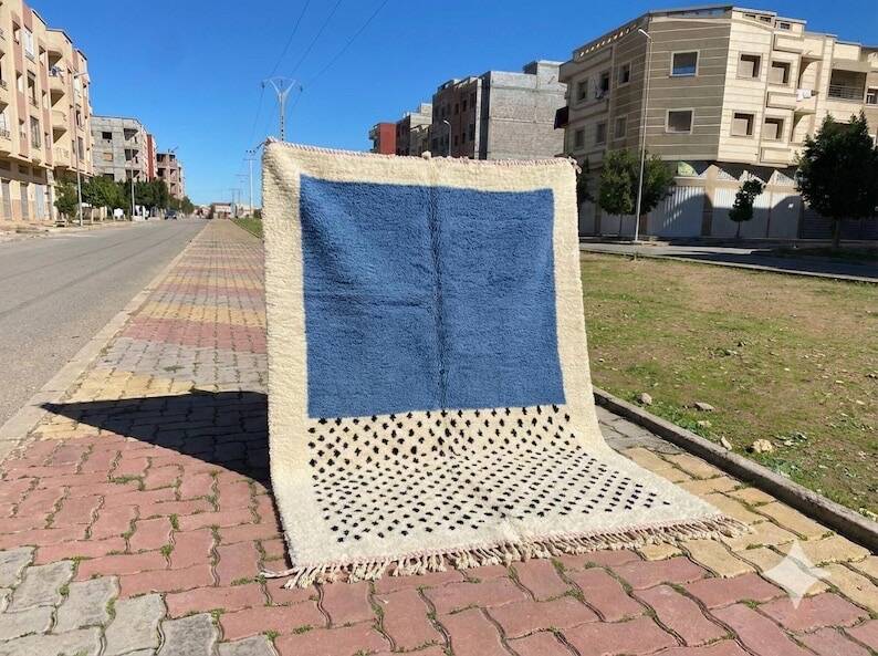 Handmade pure wool rug with colourful patterns 1.5/2.5 m