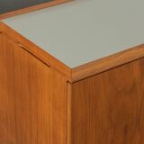 Bar de maison unique dans une commode, années 60