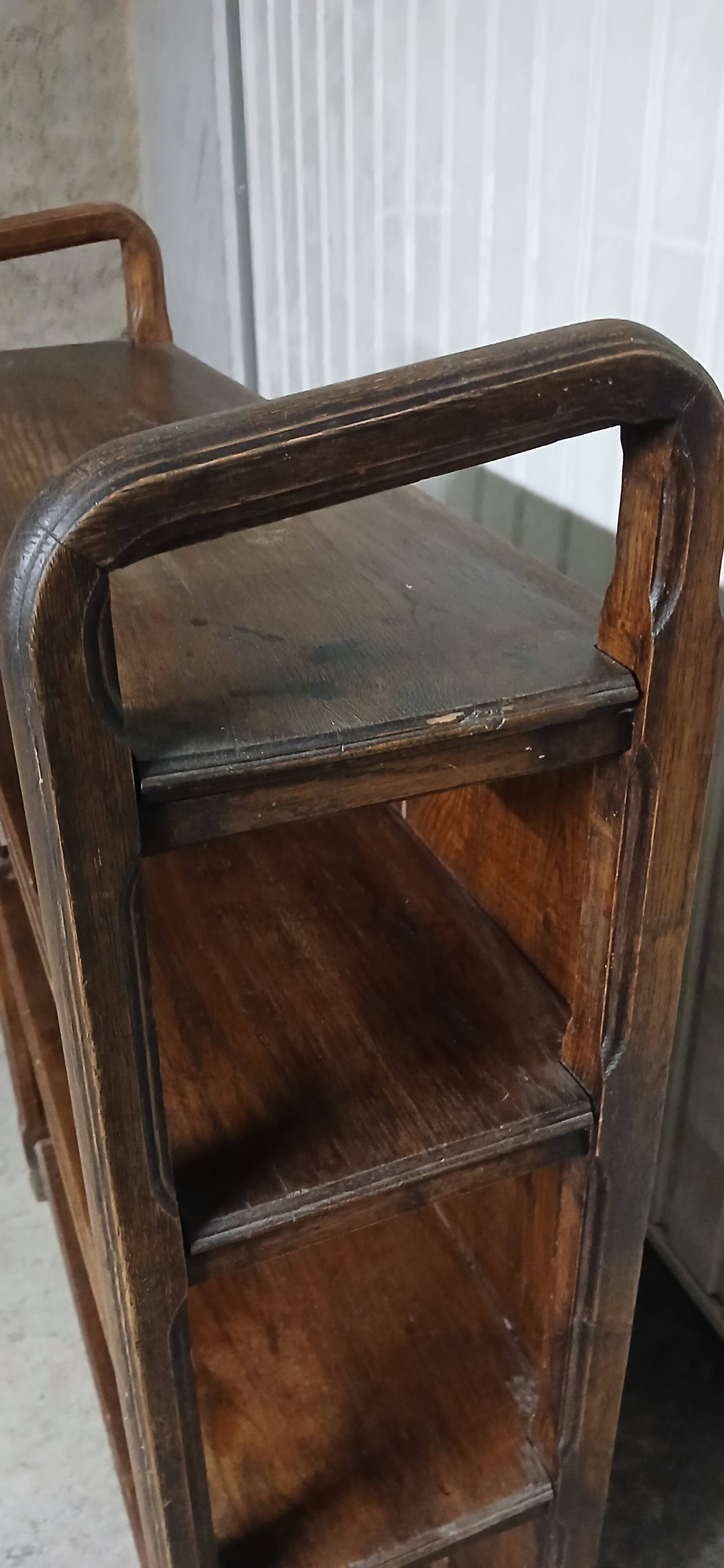 Vintage shelves/bookcase