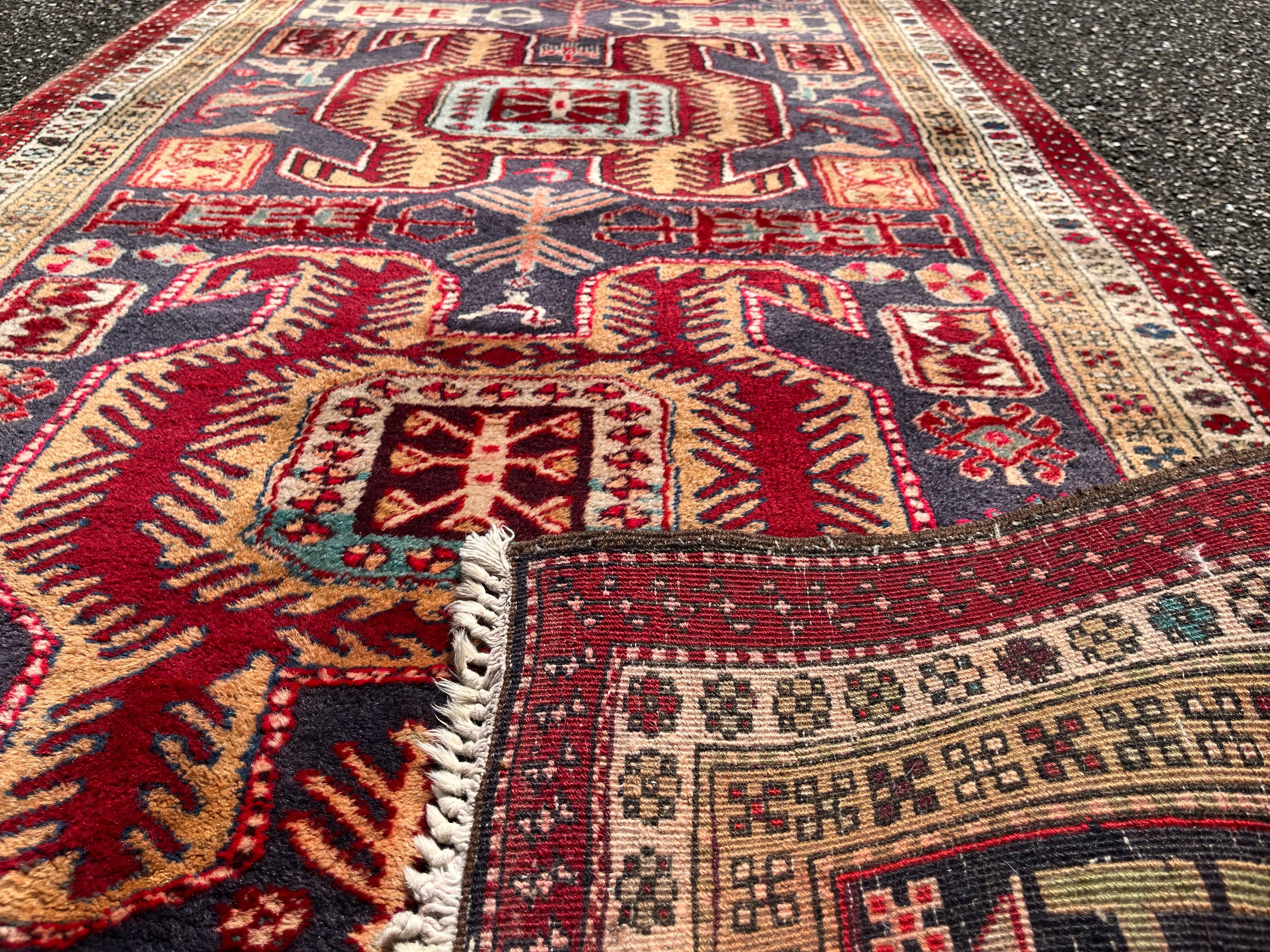 Carpet Hamadan design Kazak