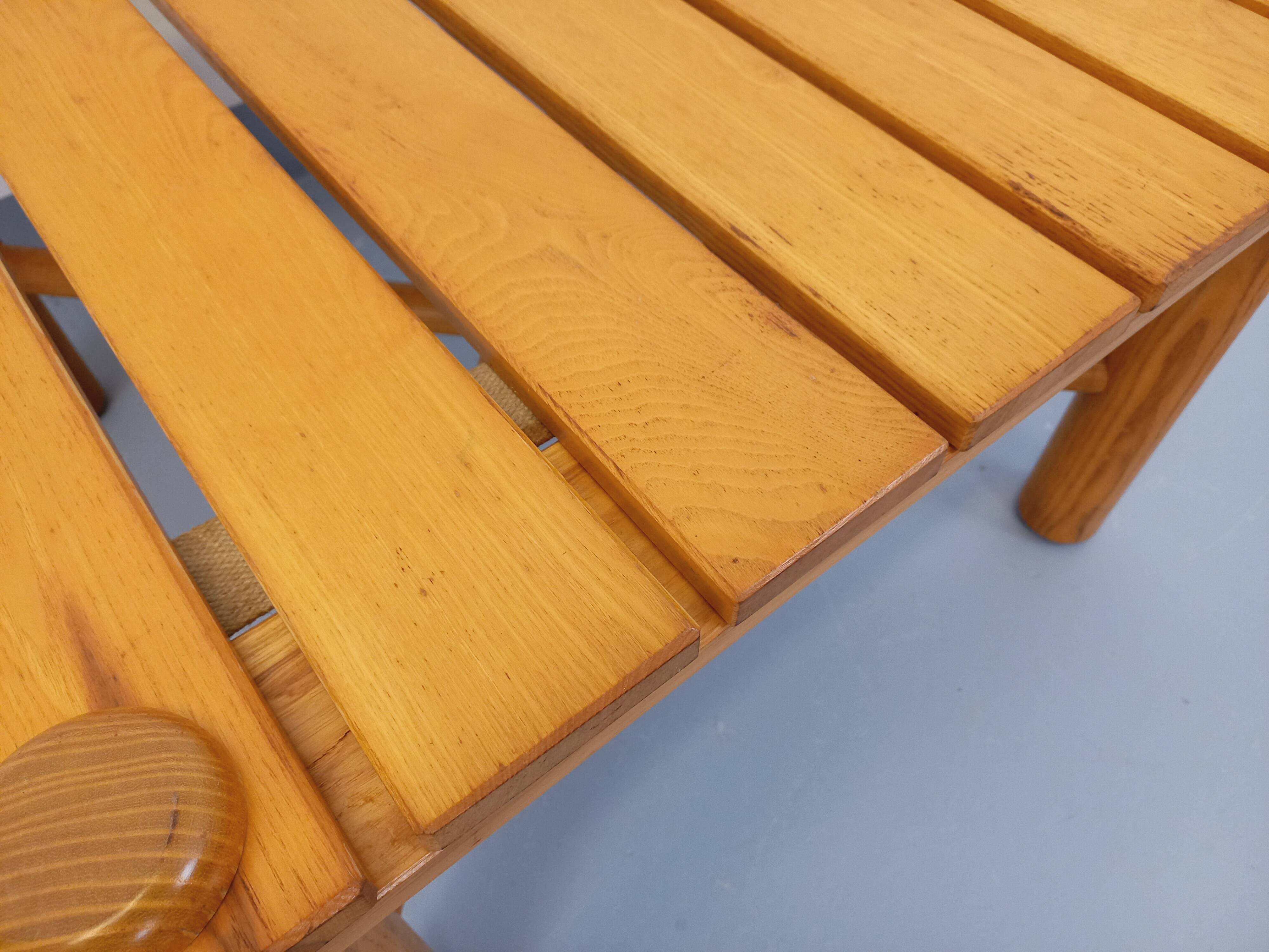 Vintage square coffee table in solid pine from the 70s and 80s.