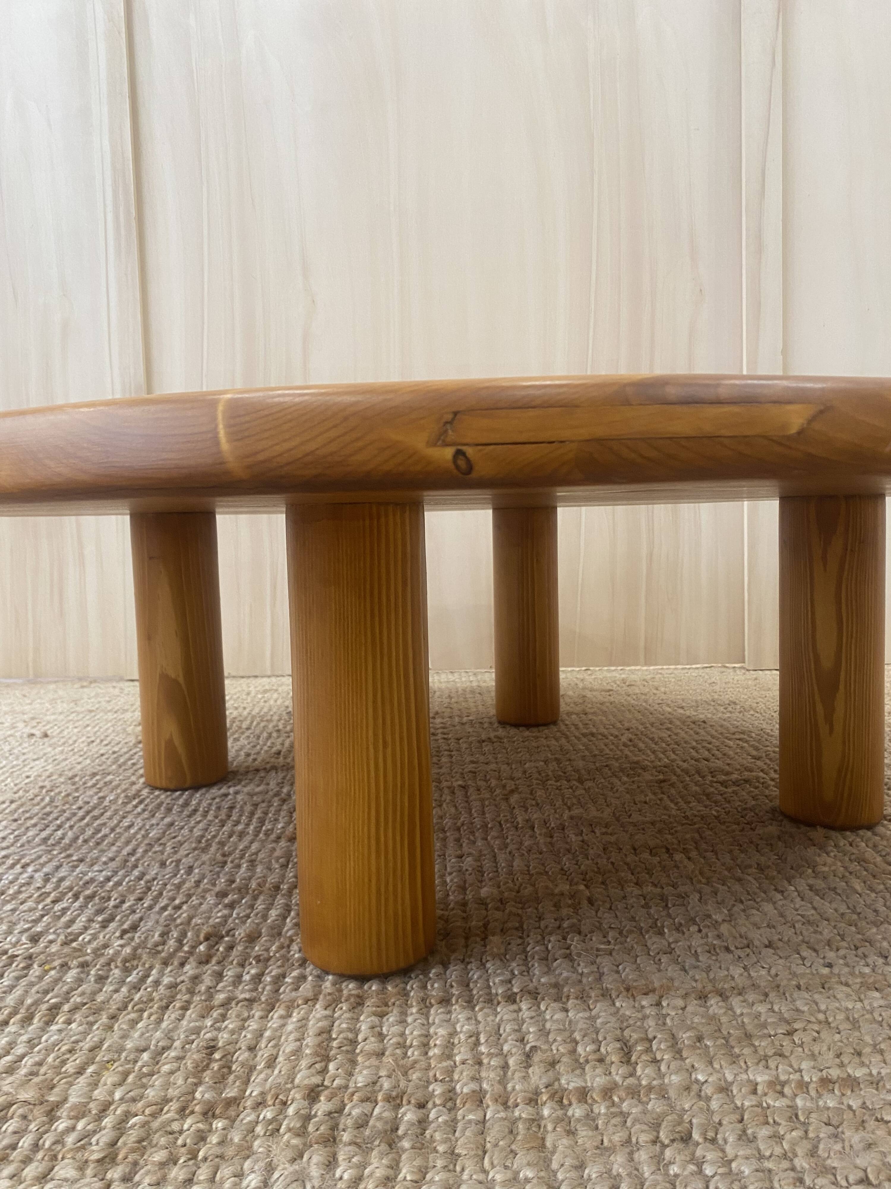 Round Pine Coffee Table in the style of Charlotte Perriand for Les Arcs,