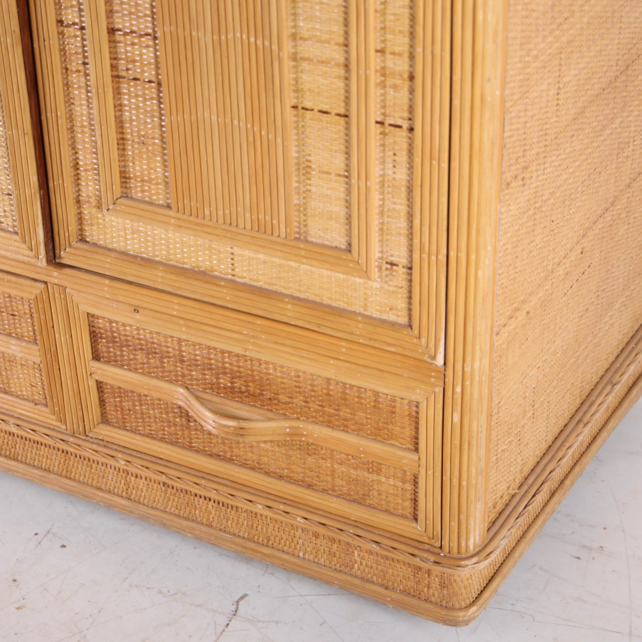 Wardrobe in rattan and raffia