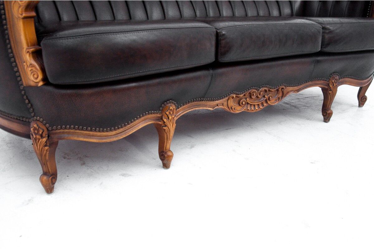 Deep buttoned brown leather salon set