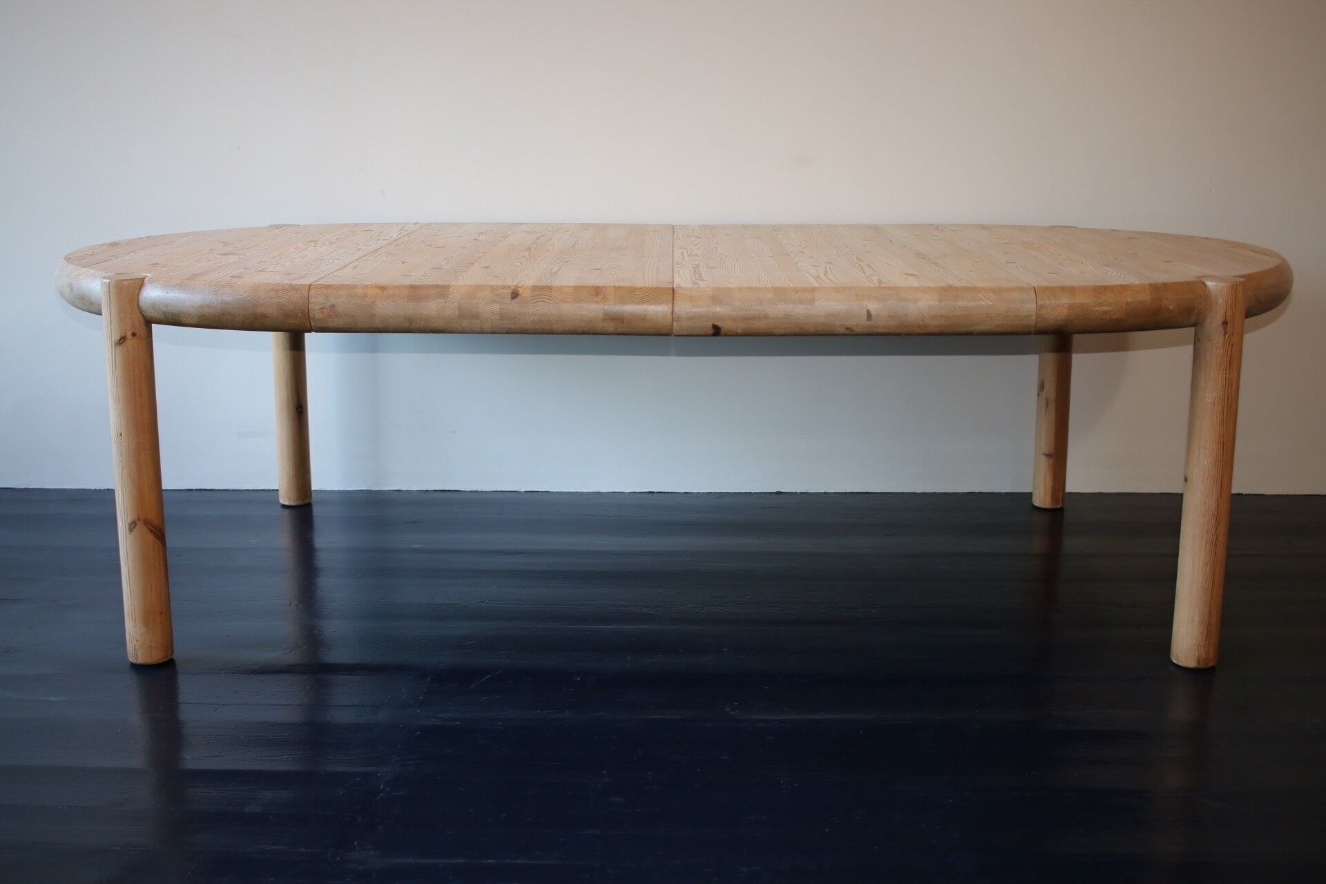 Table à manger en pin massif par Rainer Daumiller pour Hirtshals Savværk - 1971