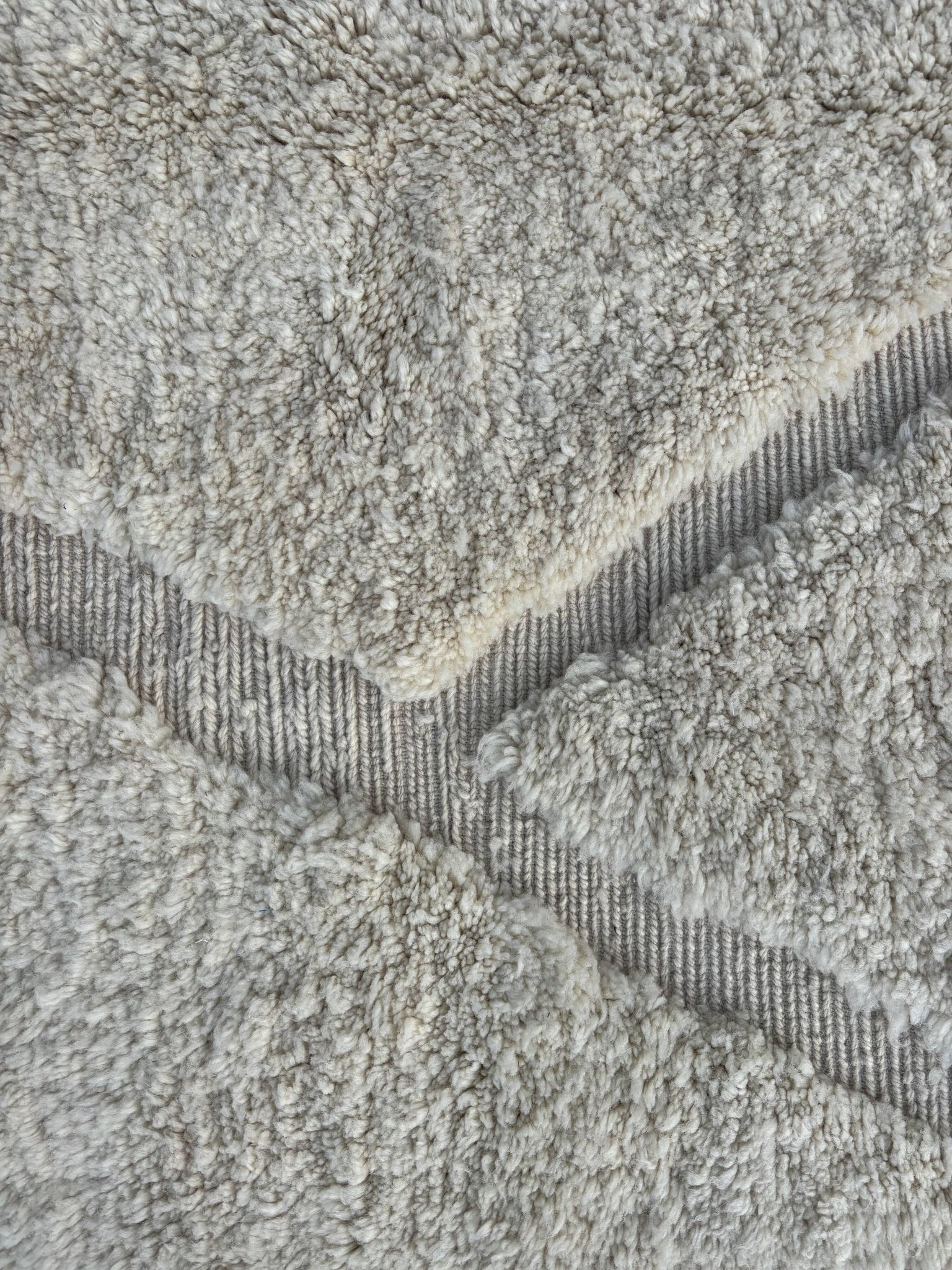 White Berber Beni M'rirt wool rug
