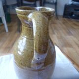 Sandstone pitcher - pottery from the wood of Laud