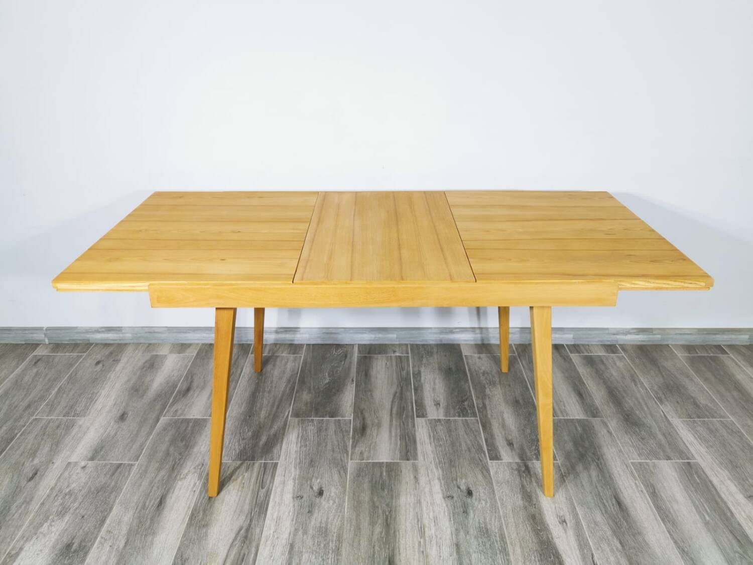 Dining table by Tatra Nabytok
