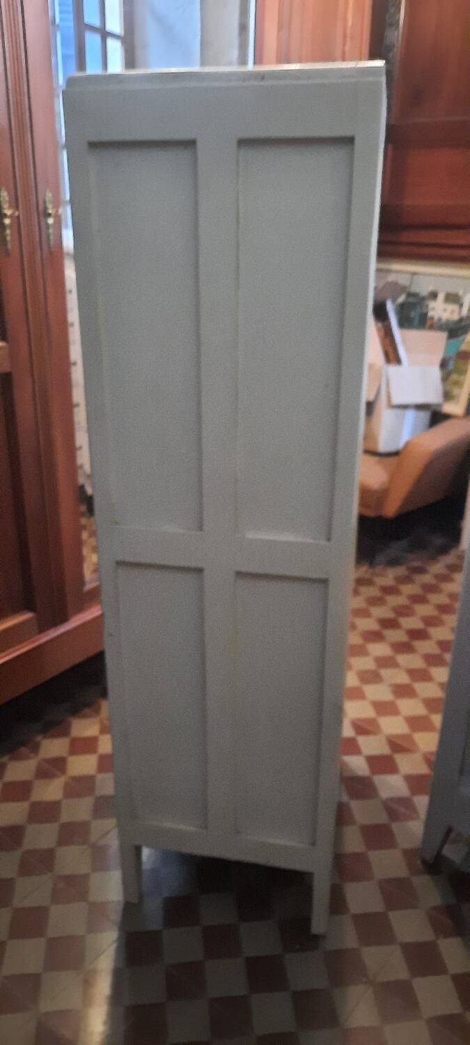 Vintage armoire