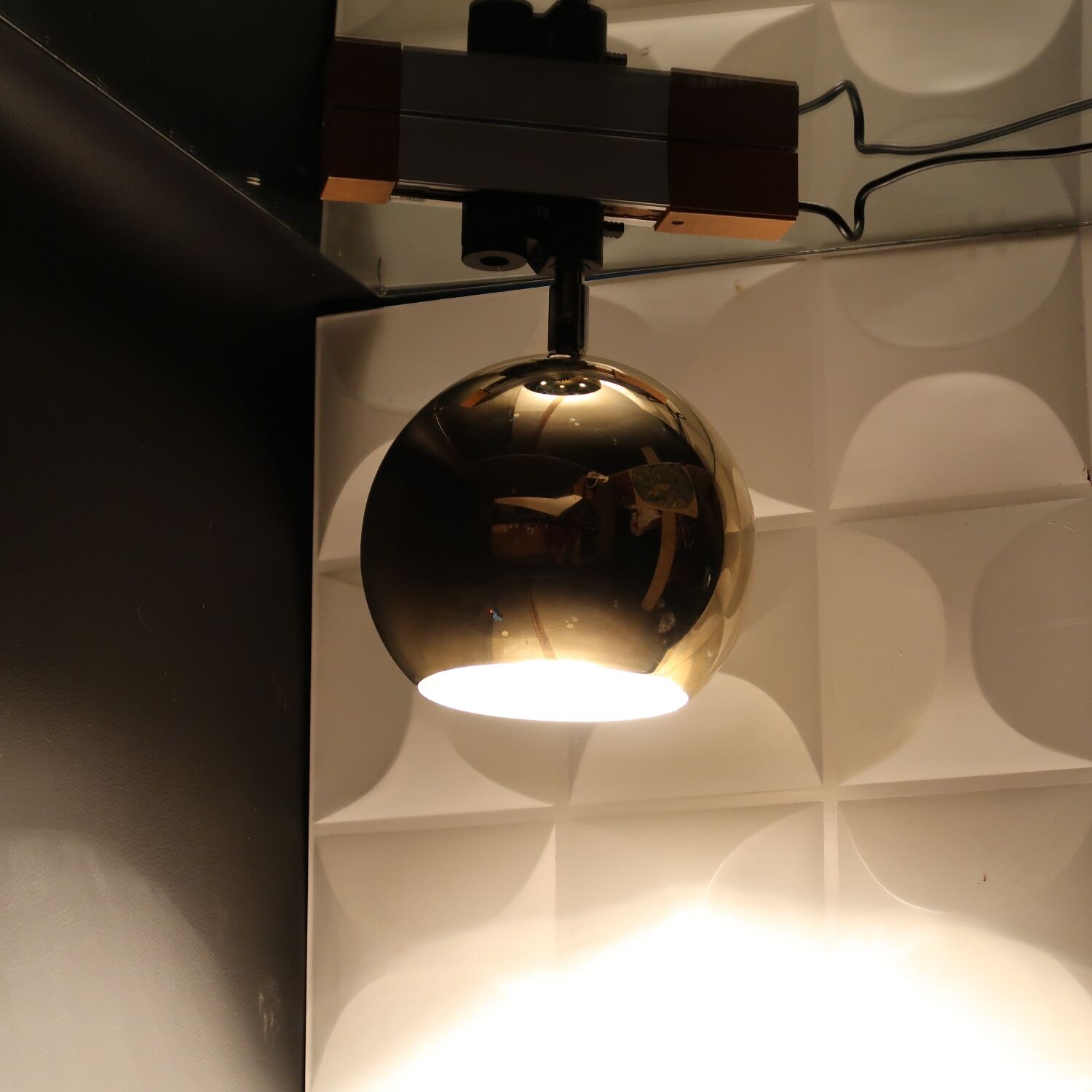 Projecteurs eight ball doré par Erco 1970, set de 3