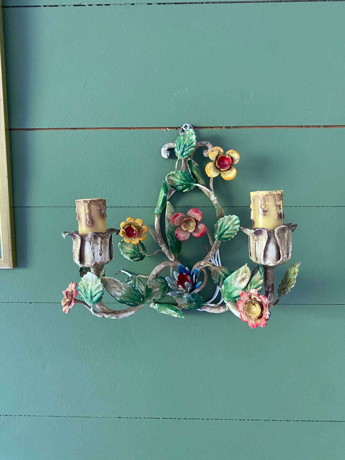 Pair of Italian wall lights