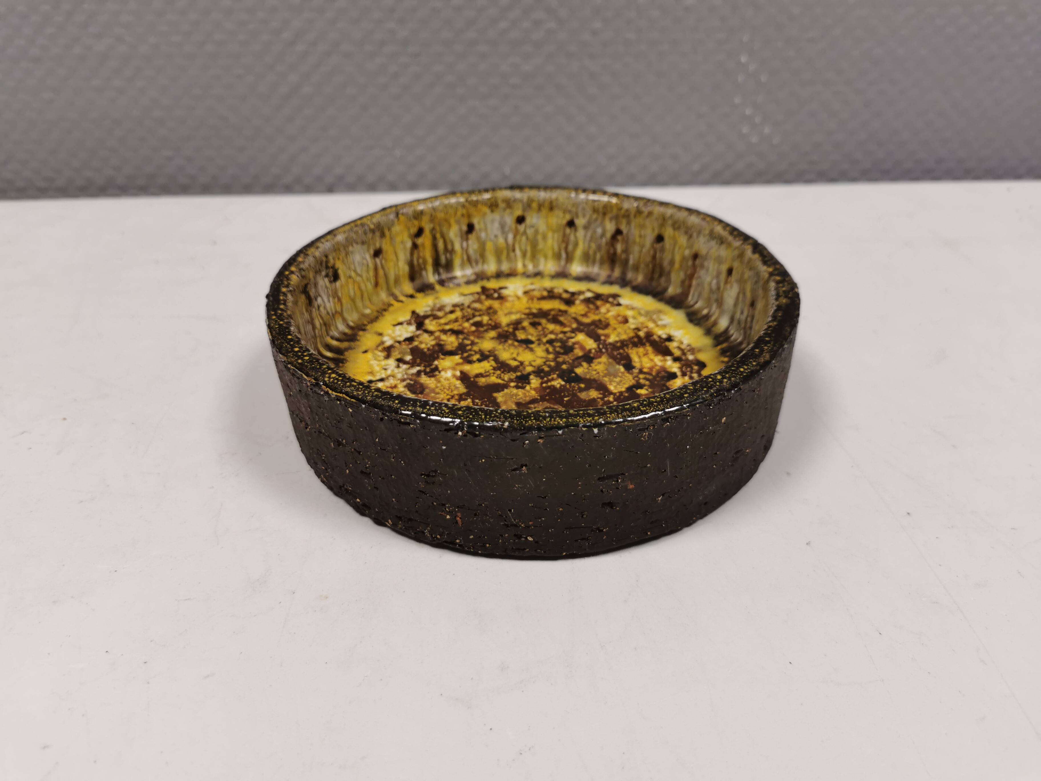 Ceramic ashtray/bowl, 1970-80s Denmark.