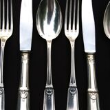 Empire style housewife in silver metal