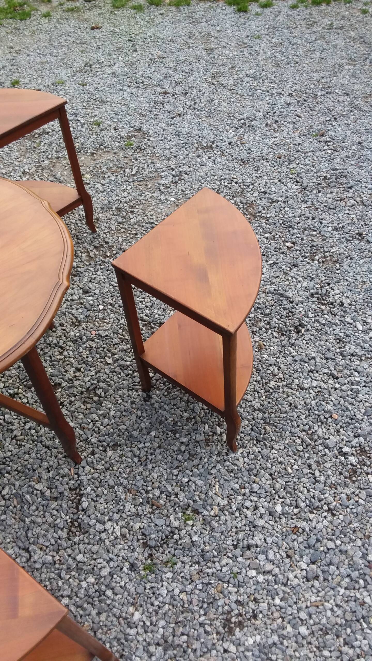 Coffee table nesting tables in cherry wood in classic style from the 60s/70s
