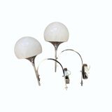 Large pair of Sciolari seventies wall sconces in chrome metal.