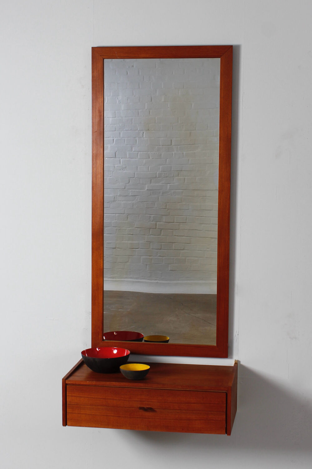 Vintage Teakholz Wandkonsole mit Spiegel Flur Kommode WKS design