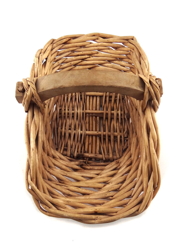 Panier en osier et bois