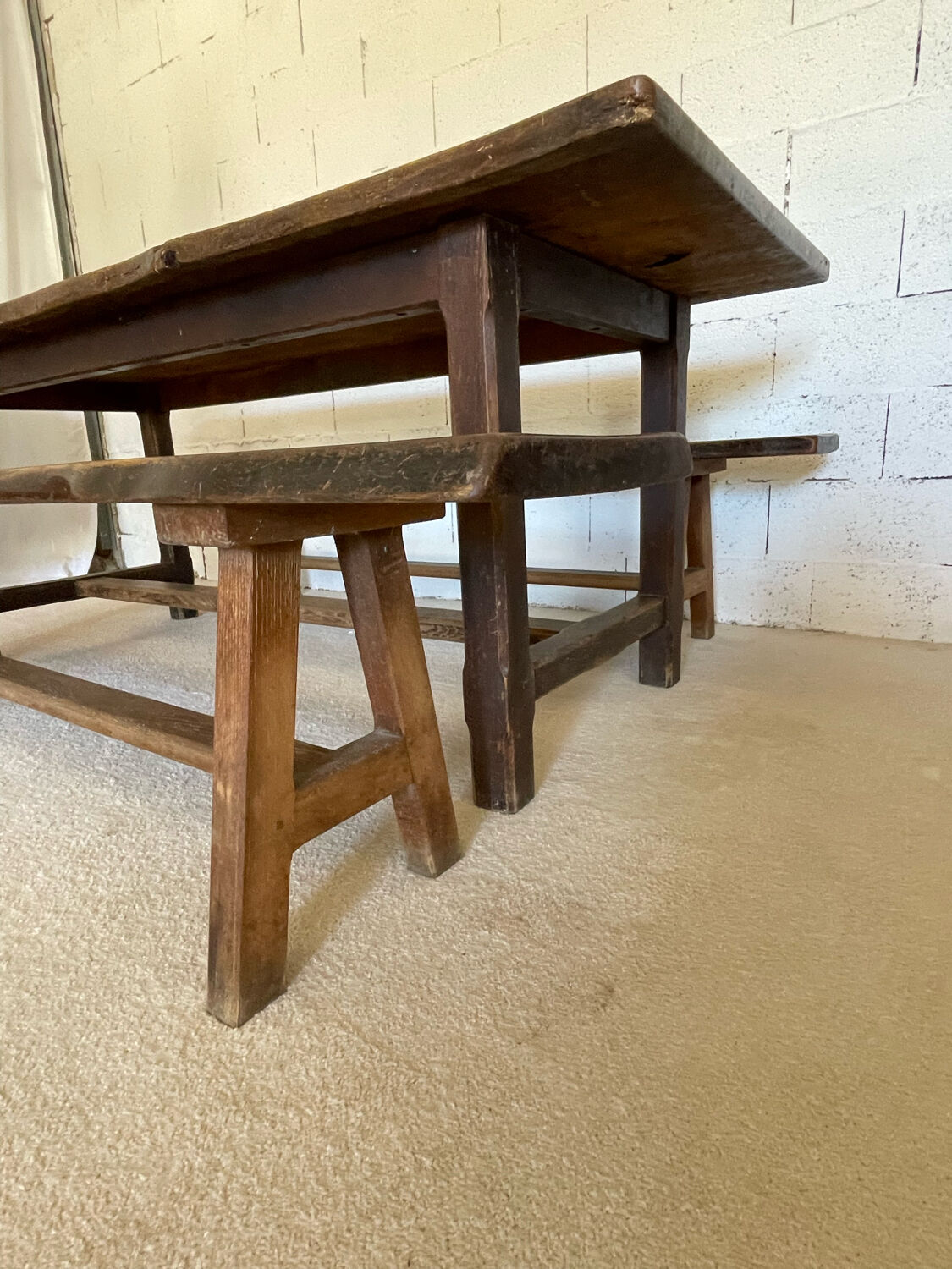 Table de ferme et bancs