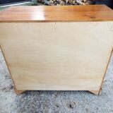 Pine chest of drawers