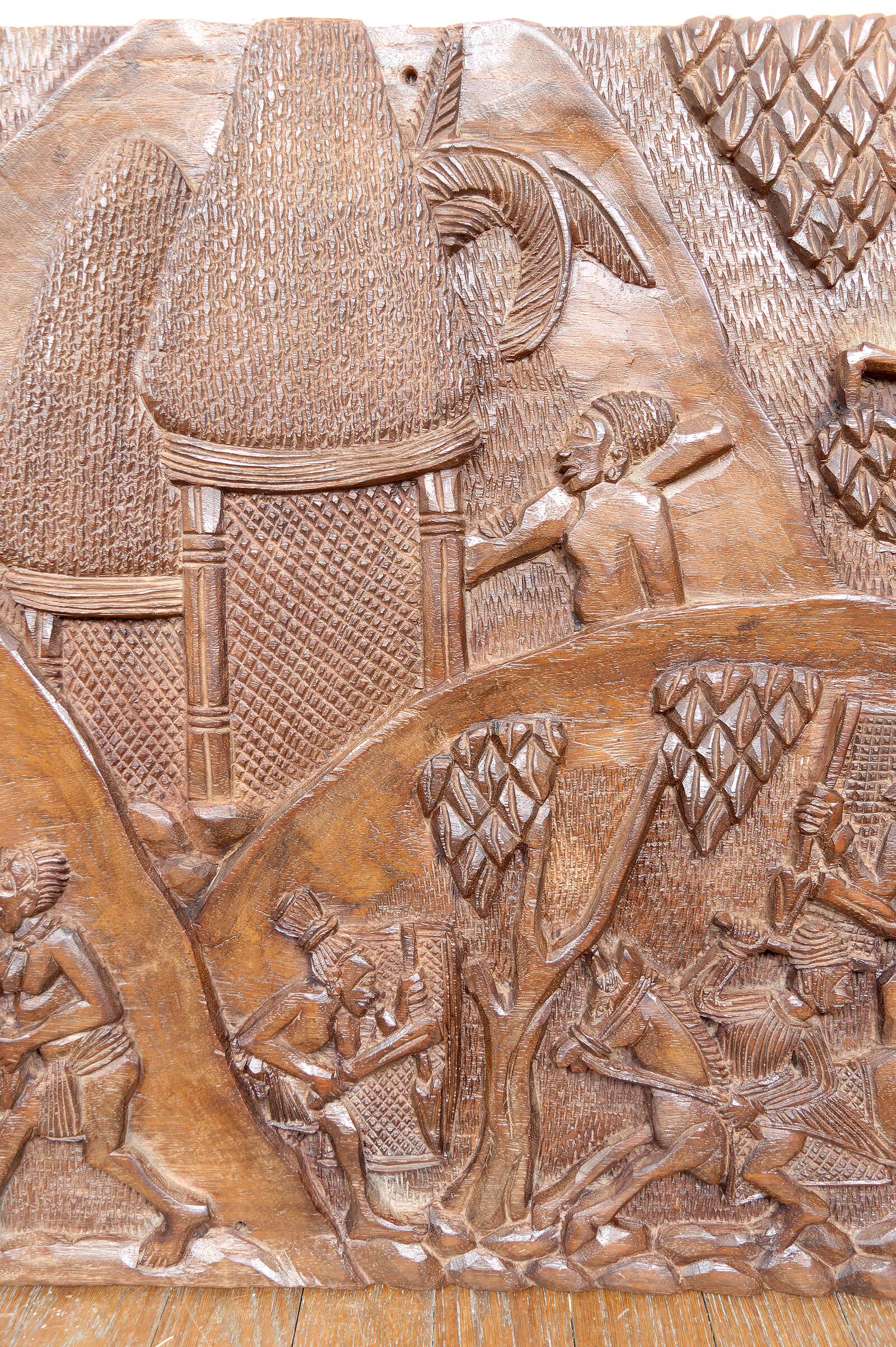 Important Monoxyle Panel, Bamoun Bas-Relief, Cameroon, Circa 1960