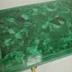 Table basse en placage de malachite et laiton doré circa 1970