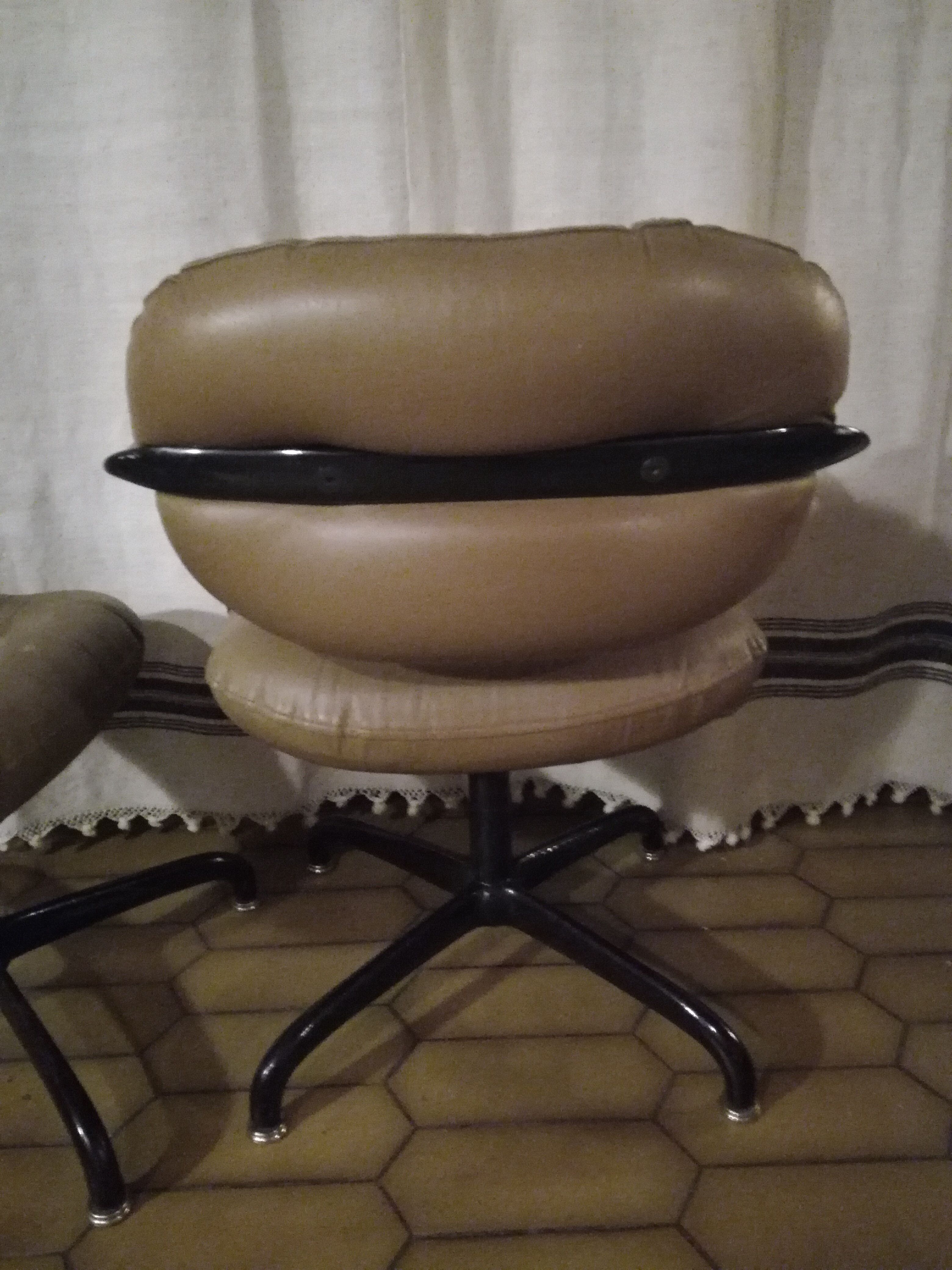 A.Morrison armchair and ottoman for Knoll New York 1973