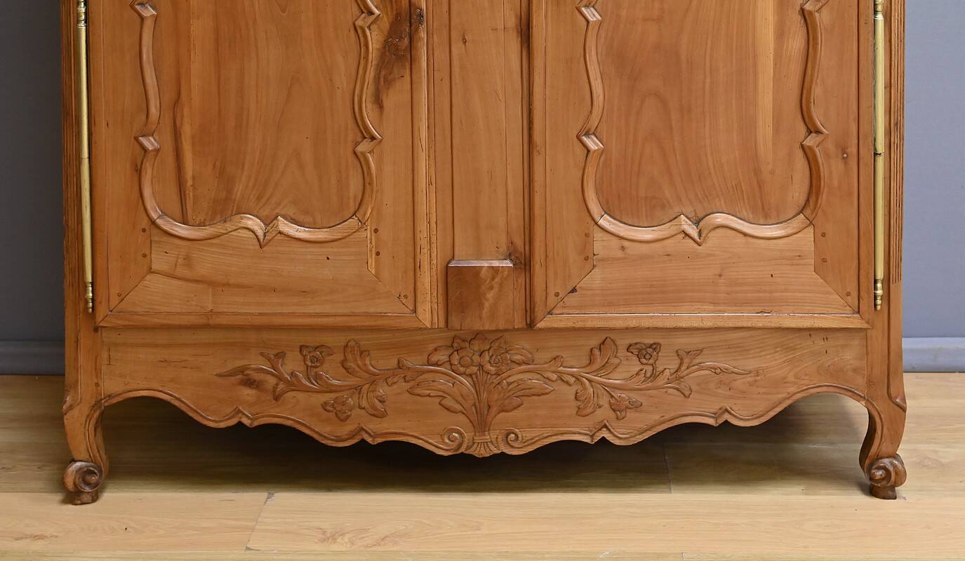 Nantaise Cherrywood Wardrobe, Louis XV Style – Part 1 of the 19th Century