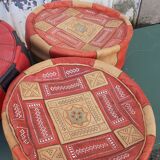 5 poufs