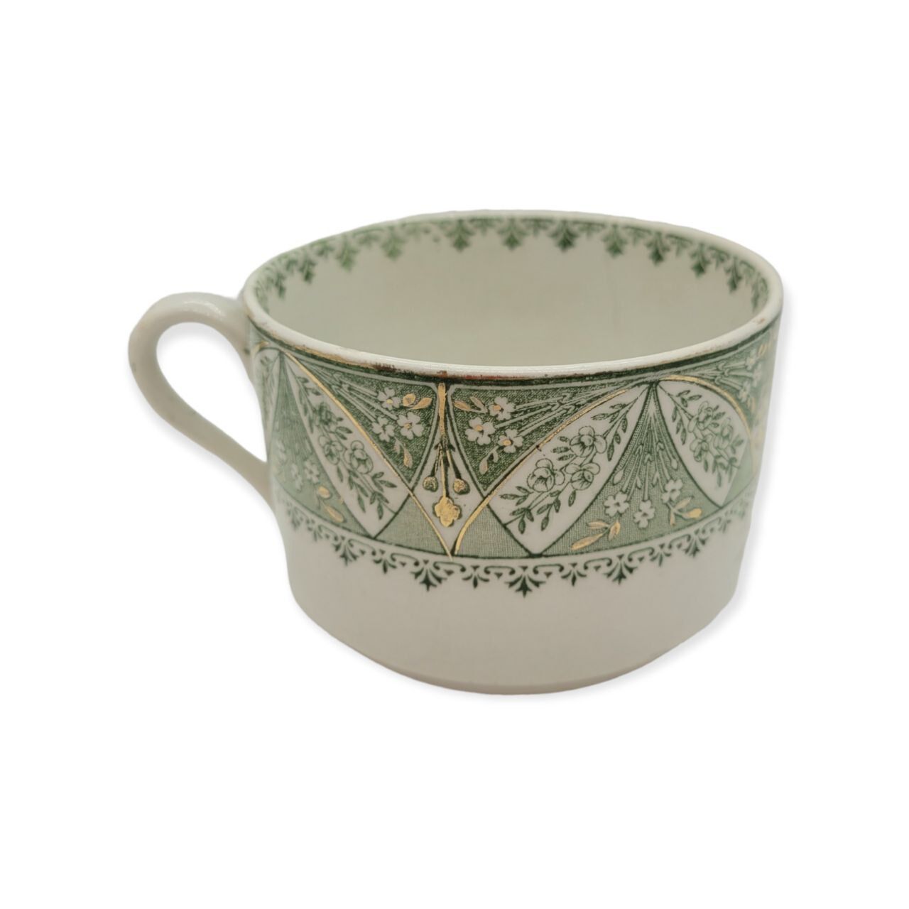 Iron cup model Labrador Creil and Montereau