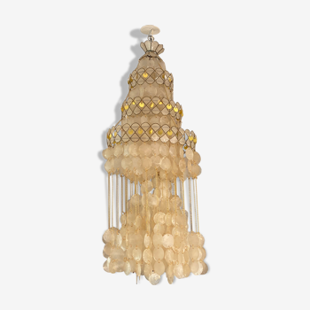 Suspension waterfall with mother-of-pearl tassels. 1960.