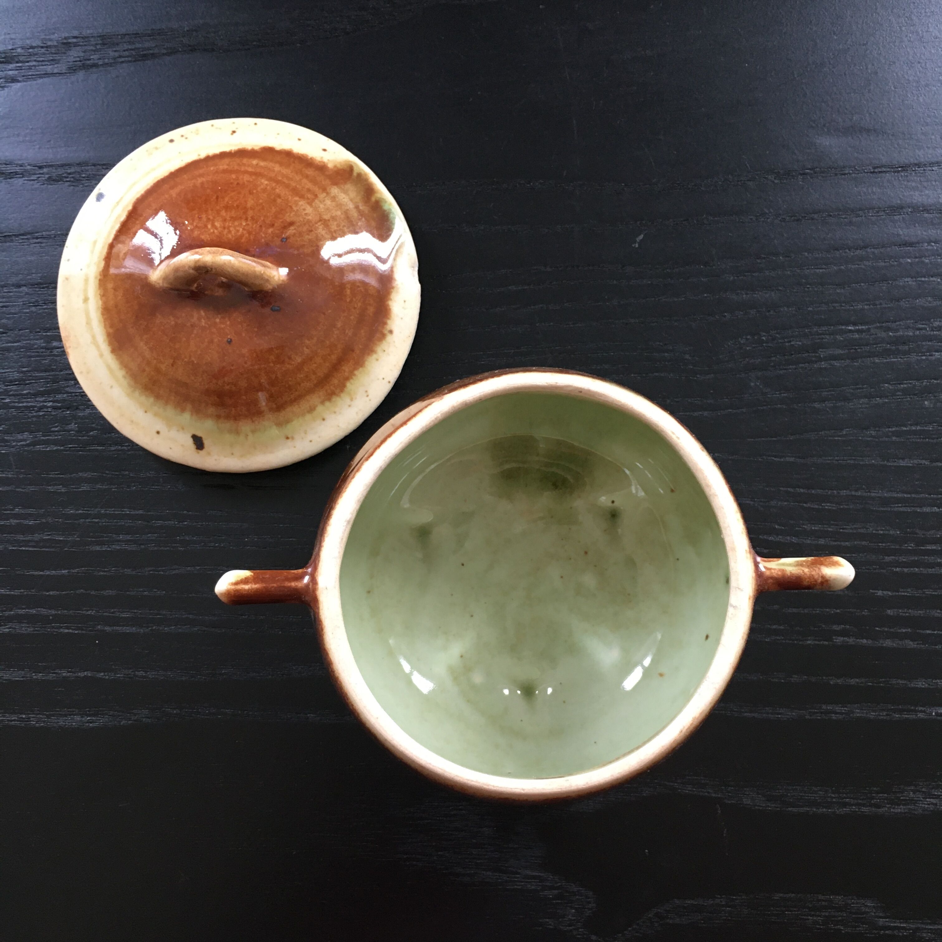 Flamed tripod sugar bowl