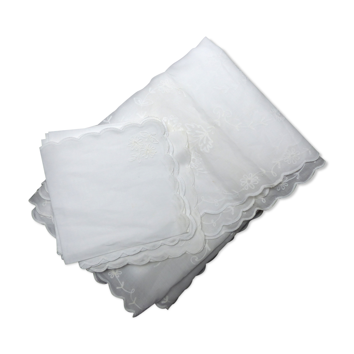 Une nappe et 7 serviettes