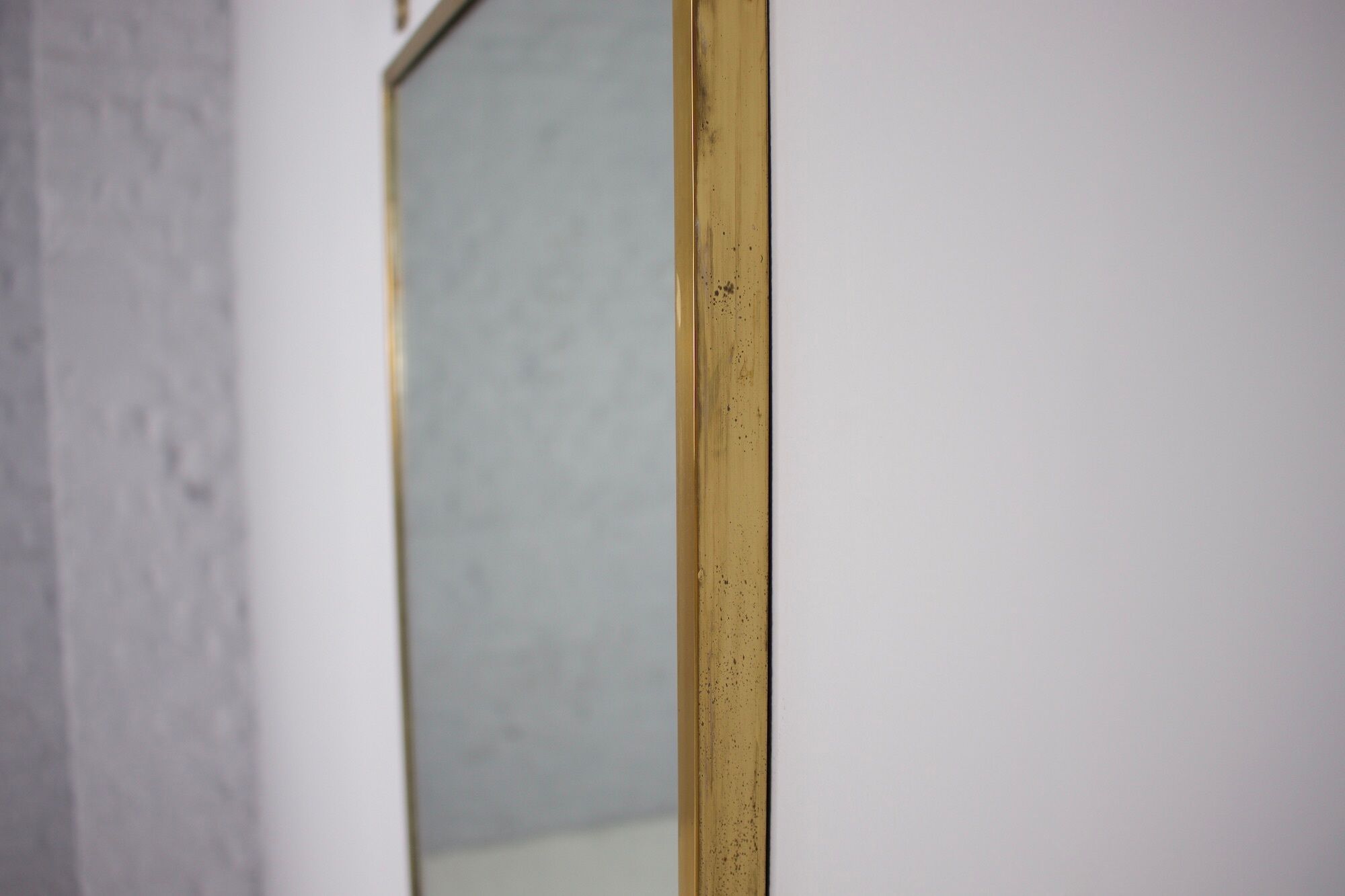 Vereinigte Werkstätten, brass cloakroom and mirror