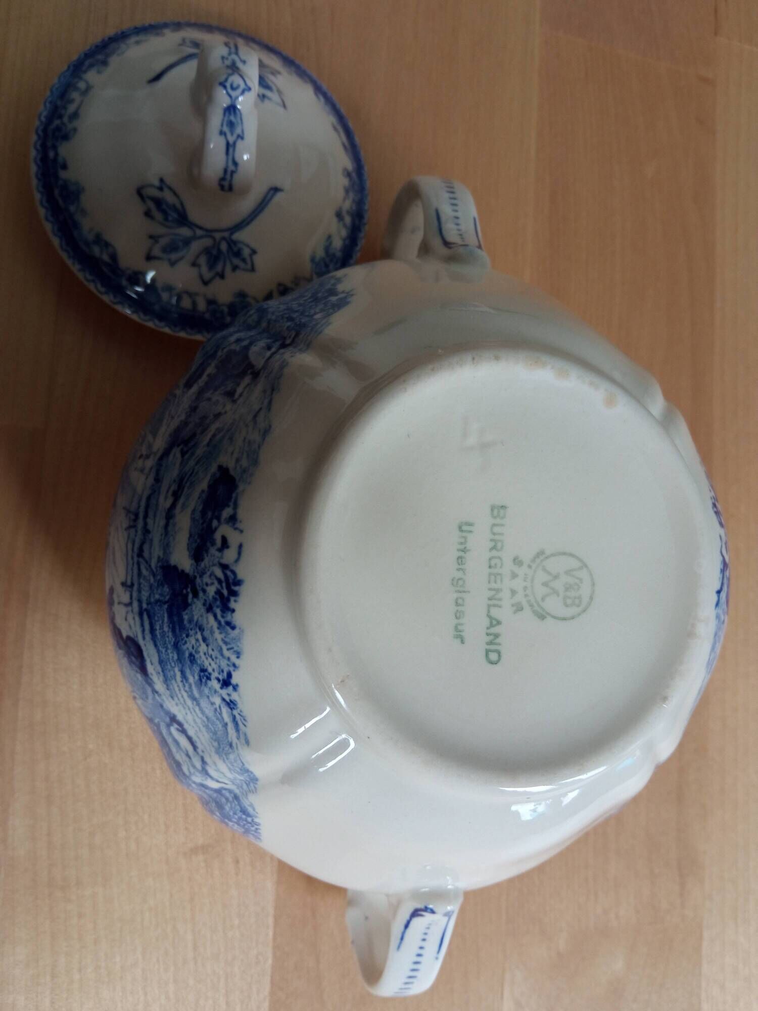 Charming sugar bowl with handles by Villeroy and Boch.